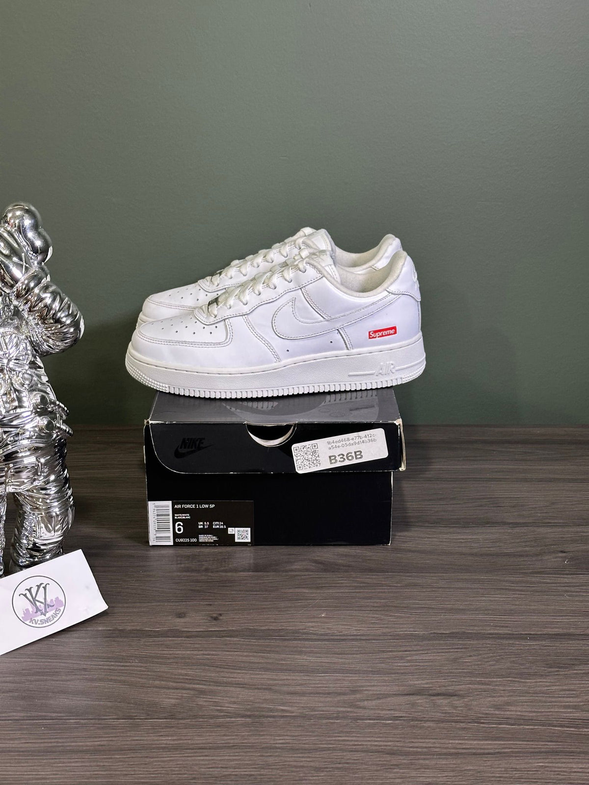 Nike Air Force 1 Low Supreme White