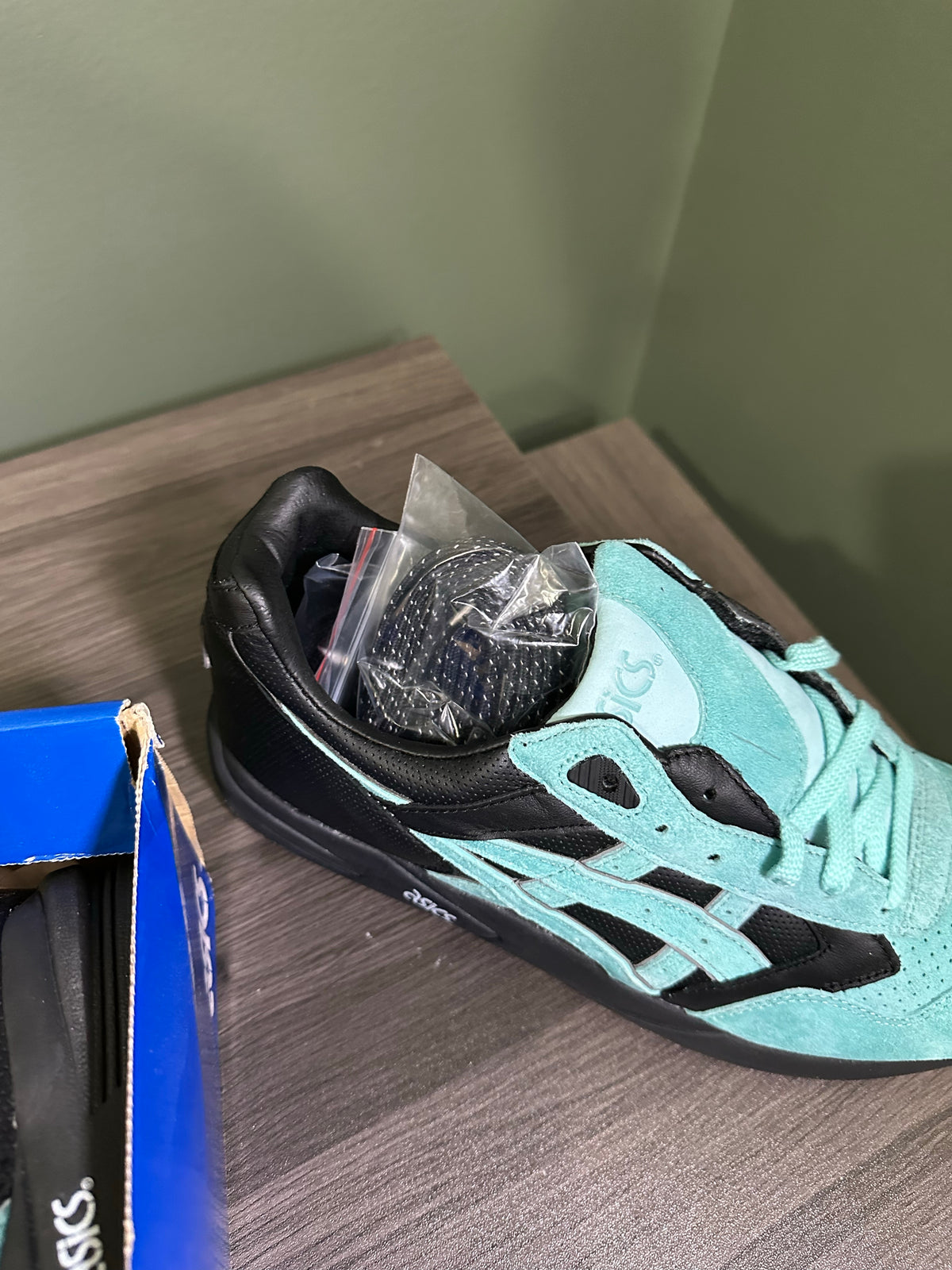ASICS Gel-Saga Diamond Supply Co x Ronnie Fieg Aqua Blue Black